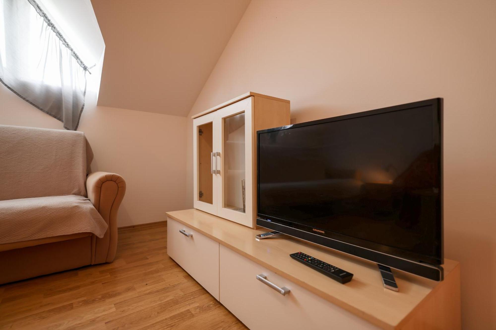 נין Apartments Kika מראה חיצוני תמונה