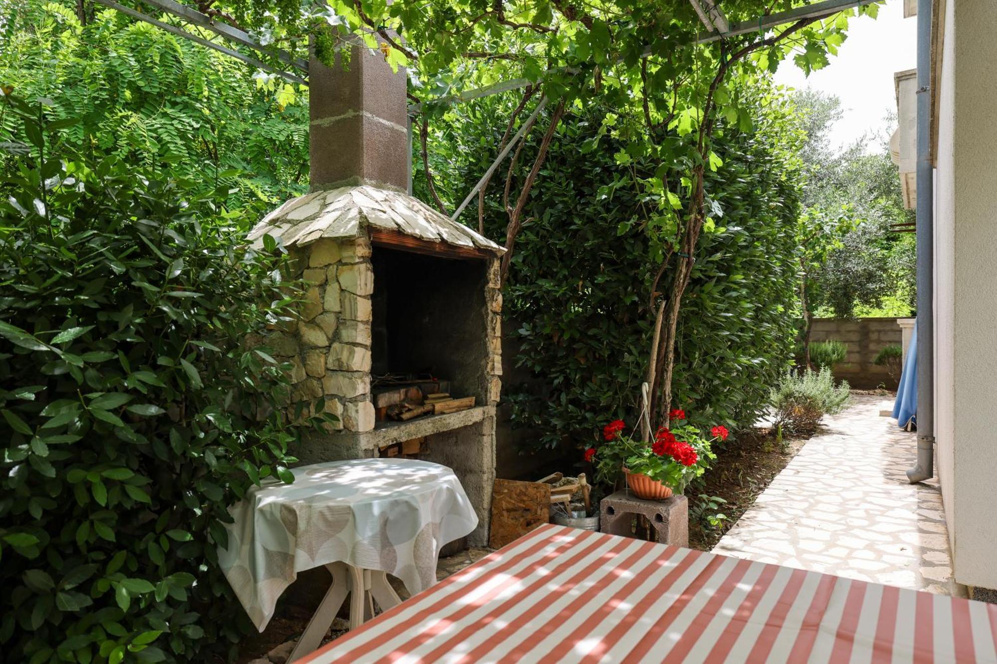 נין Apartments Kika מראה חיצוני תמונה