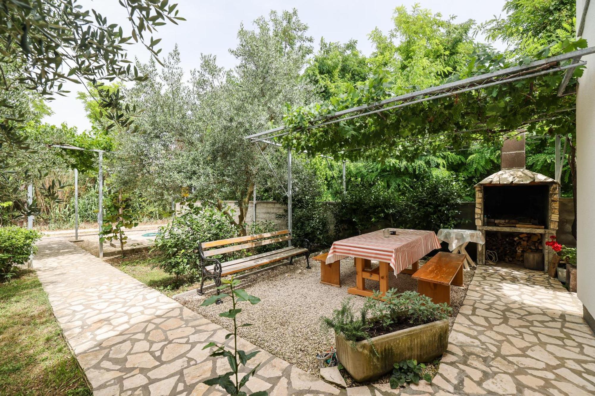 נין Apartments Kika מראה חיצוני תמונה